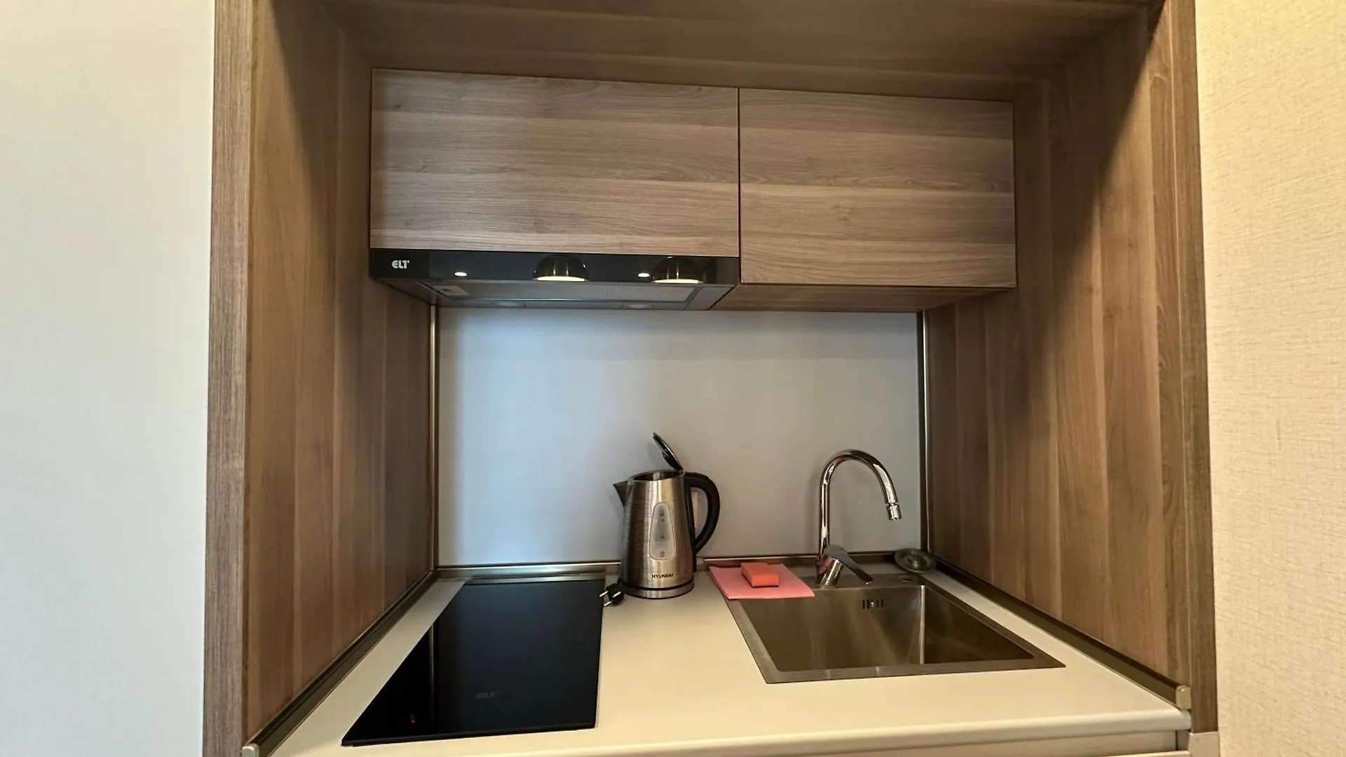 Lovely Apartments With The Mountain View 303 Batumi