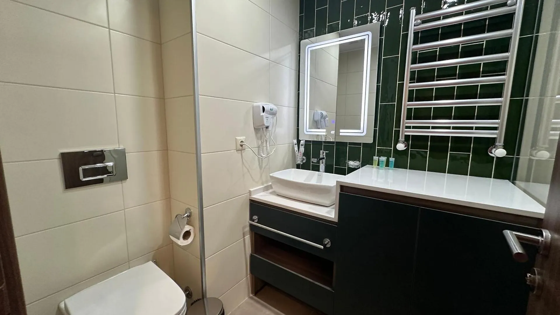 Lovely Apartments With The Mountain View 303 Batumi