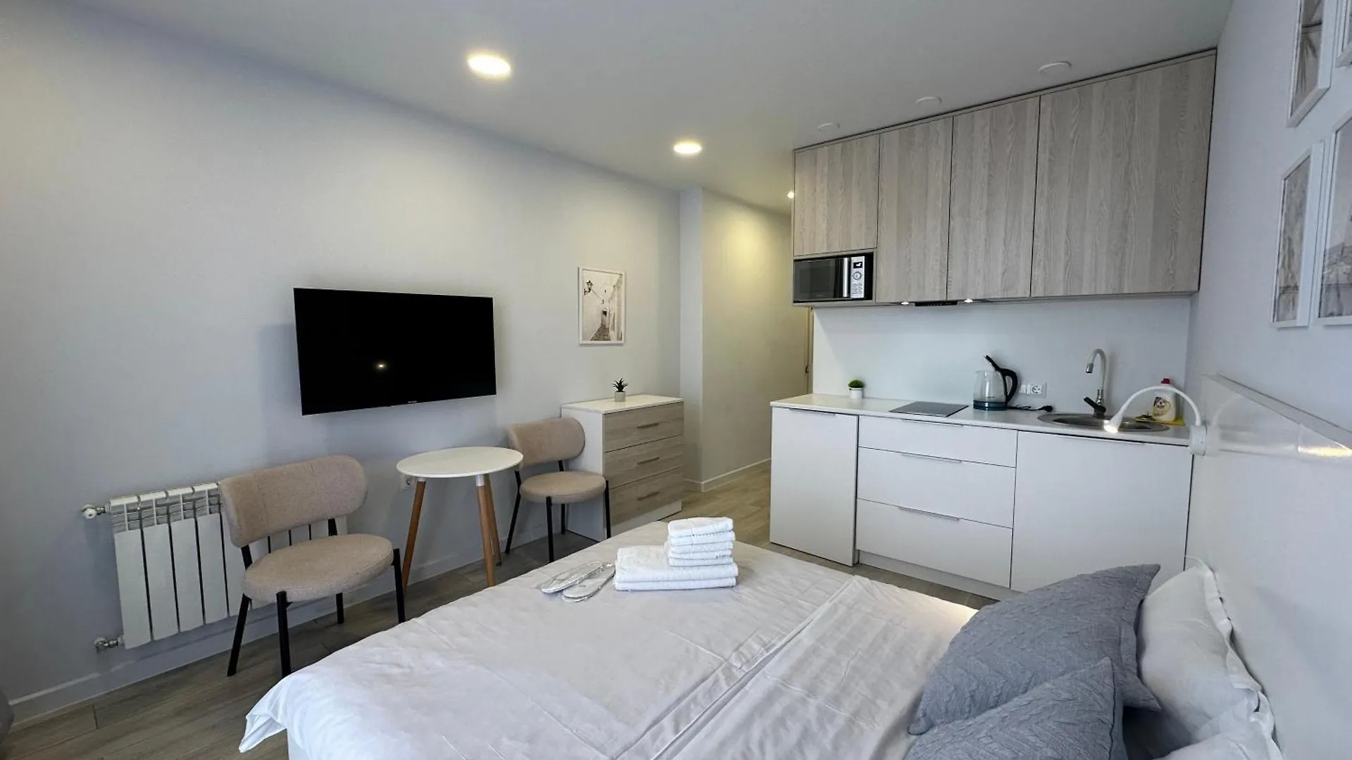 Lovely Apartments With The Mountain View 303 Batumi