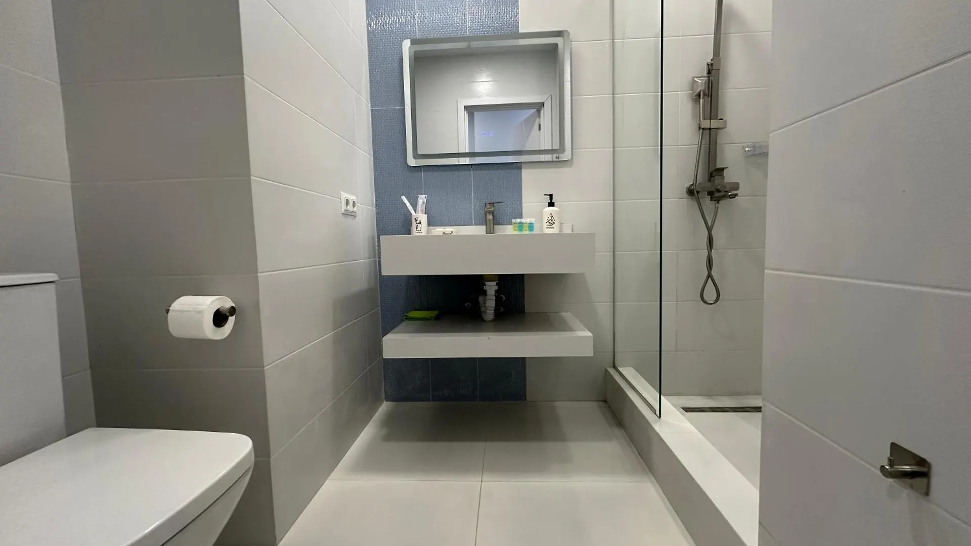 Lovely Apartments With The Mountain View 303 Batumi